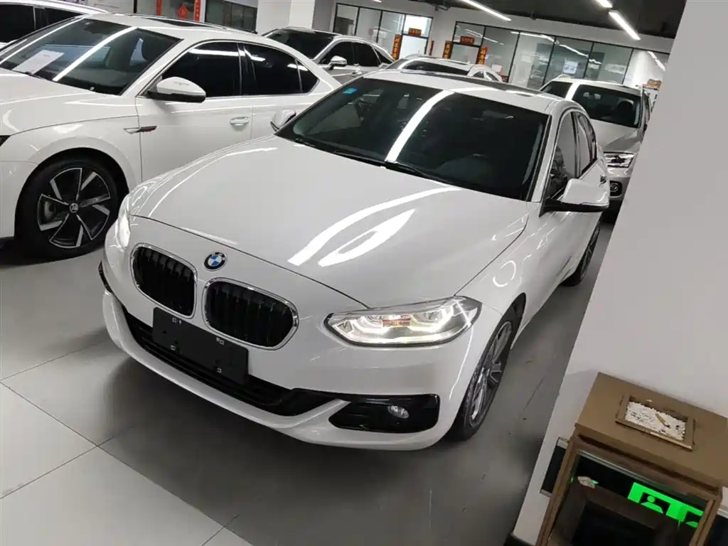 BMW 1 Series 2018 Facelift 118i Sport
