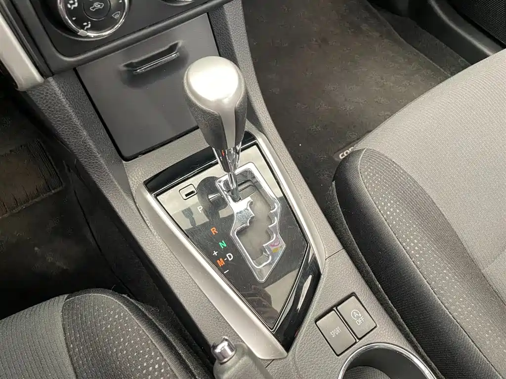 Toyota Corolla 2017 Facelift 1.2T S-CVT GL-i фото 10