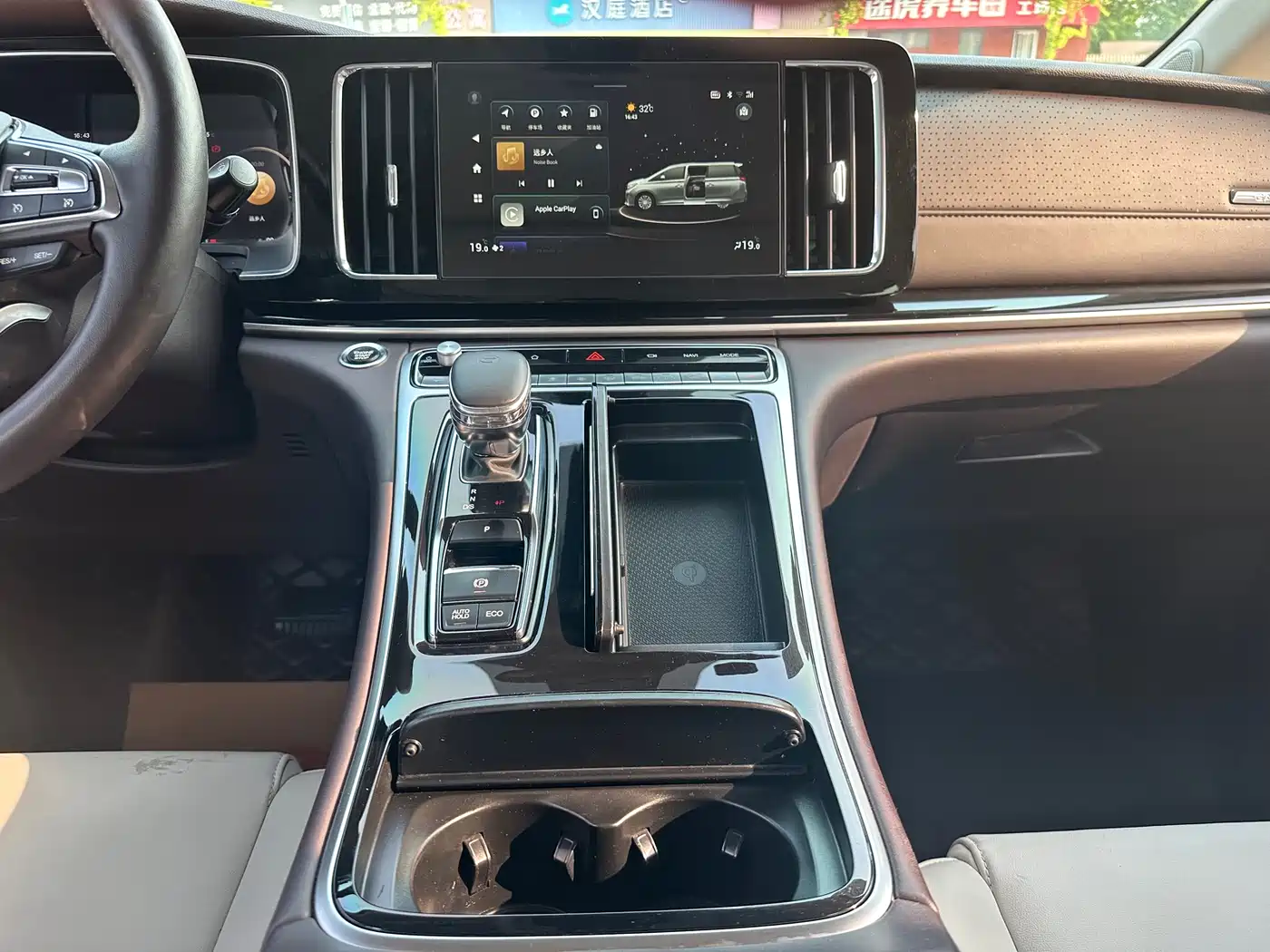 GAC Trumpchi Trumpchi M8 2021 Leading Show Series 390T Ultimate Edition фото 14