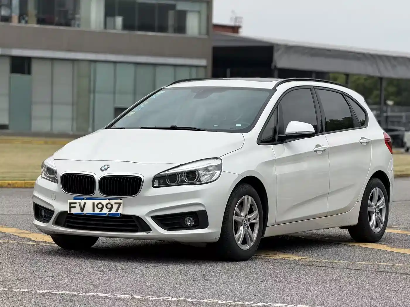 BMW 2 Series Touring 2016 218i Leading