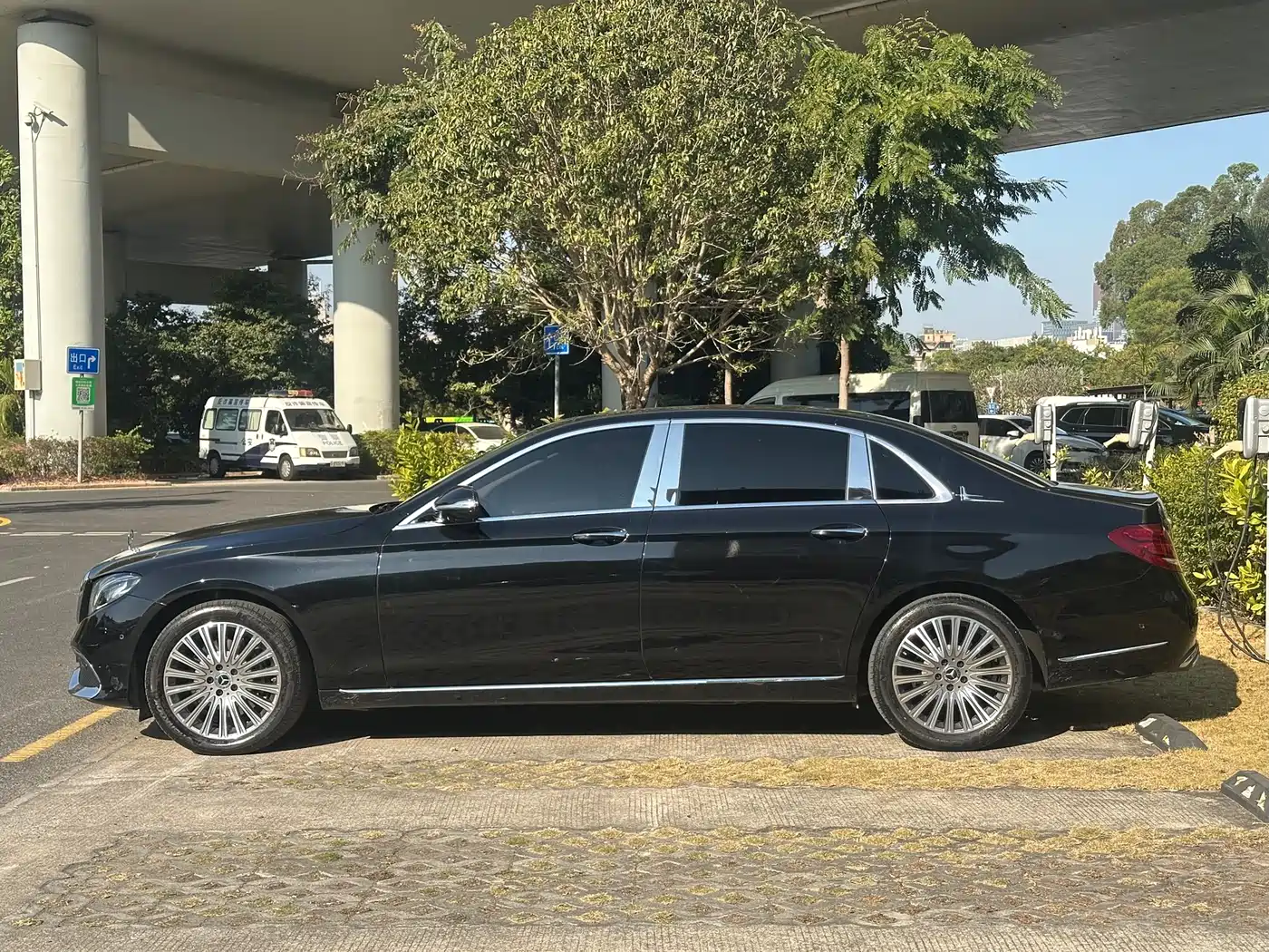 Mercedes-Benz E-Class 2020 Facelift E 300 L Fashion фото 15