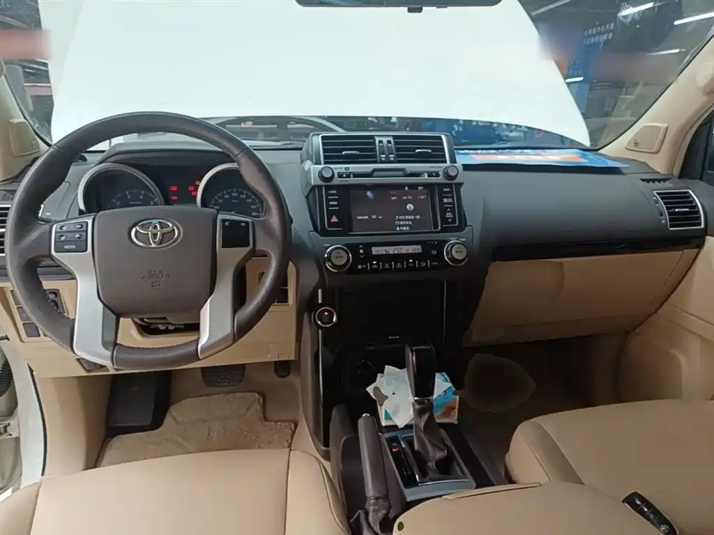 Toyota Prado 2016 2.7L Auto Luxury Edition фото 10