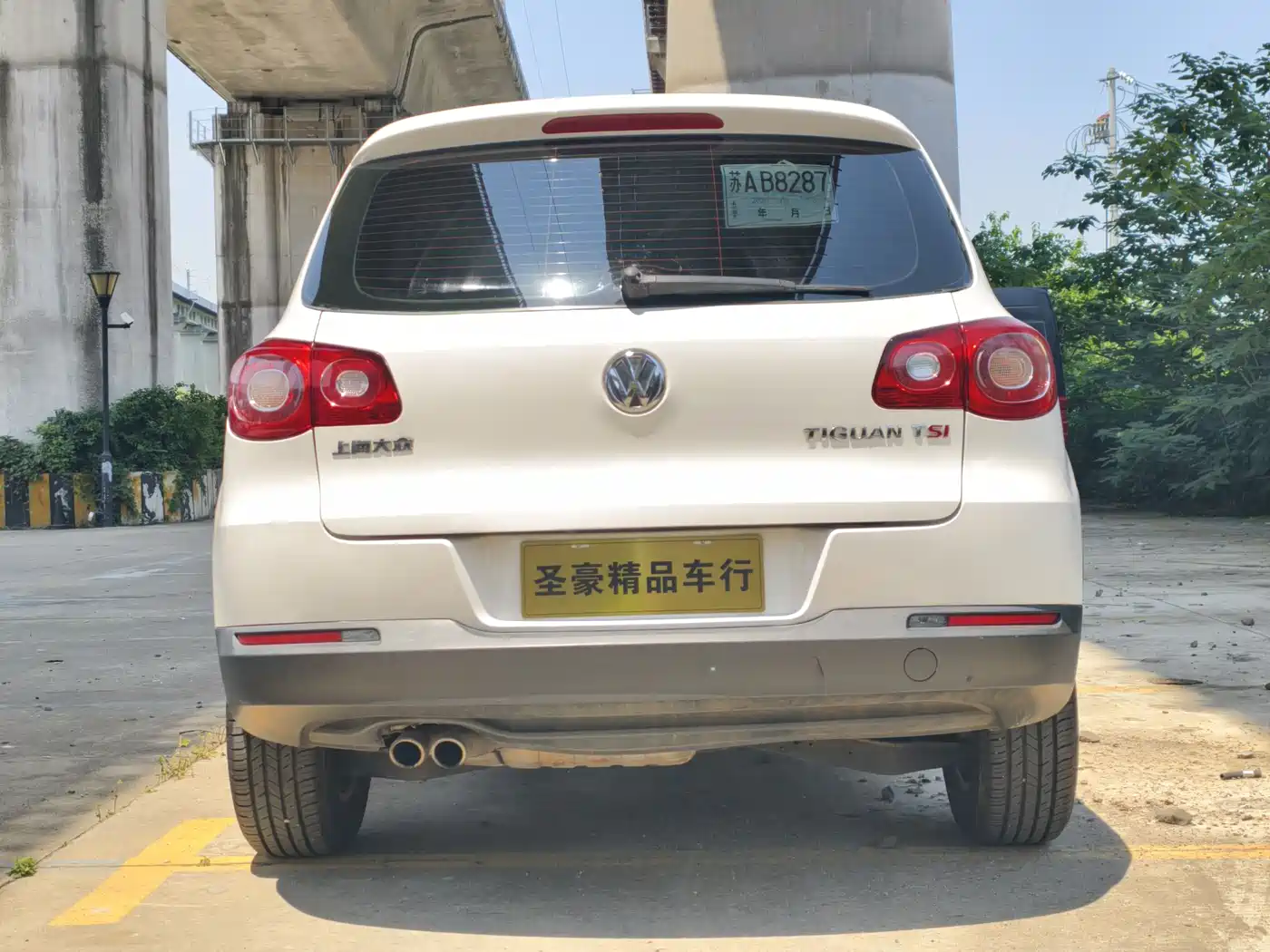 Volkswagen Tiguan 2012 1.8TSI Automatic 2WD Trend Edition фото 3