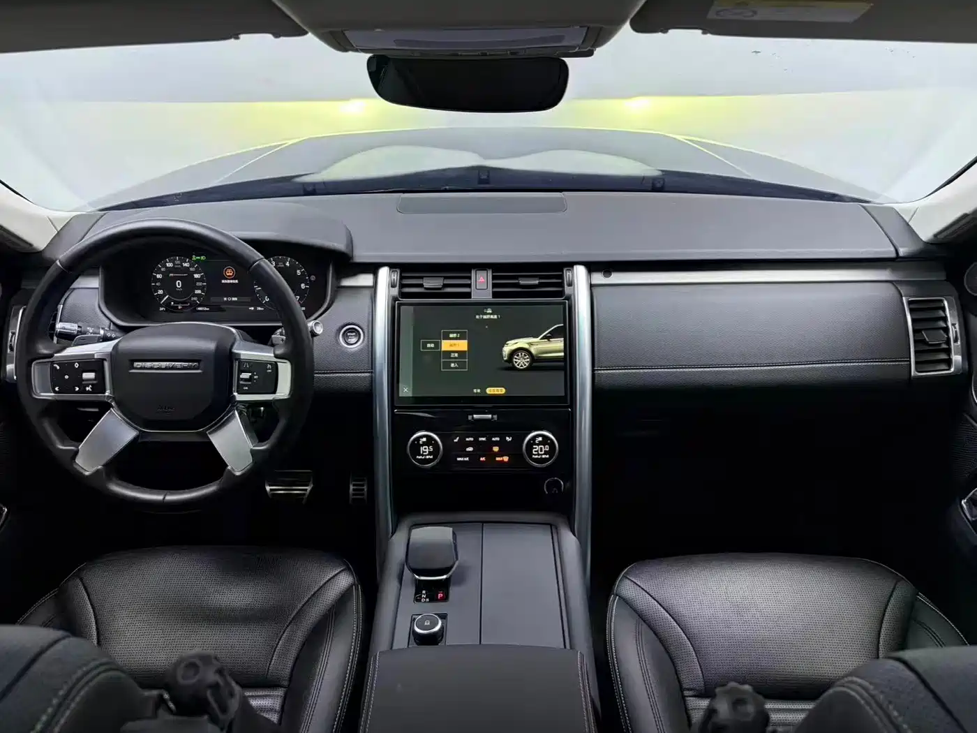 Land Rover Discovery 2021 360PS R-Dynamic SE фото 6