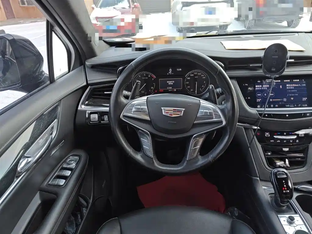 Cadillac XT5 2021 28T 4WD Luxury фото 3