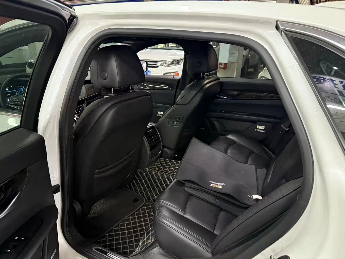 Cadillac CT6 2020 28T Luxury фото 8