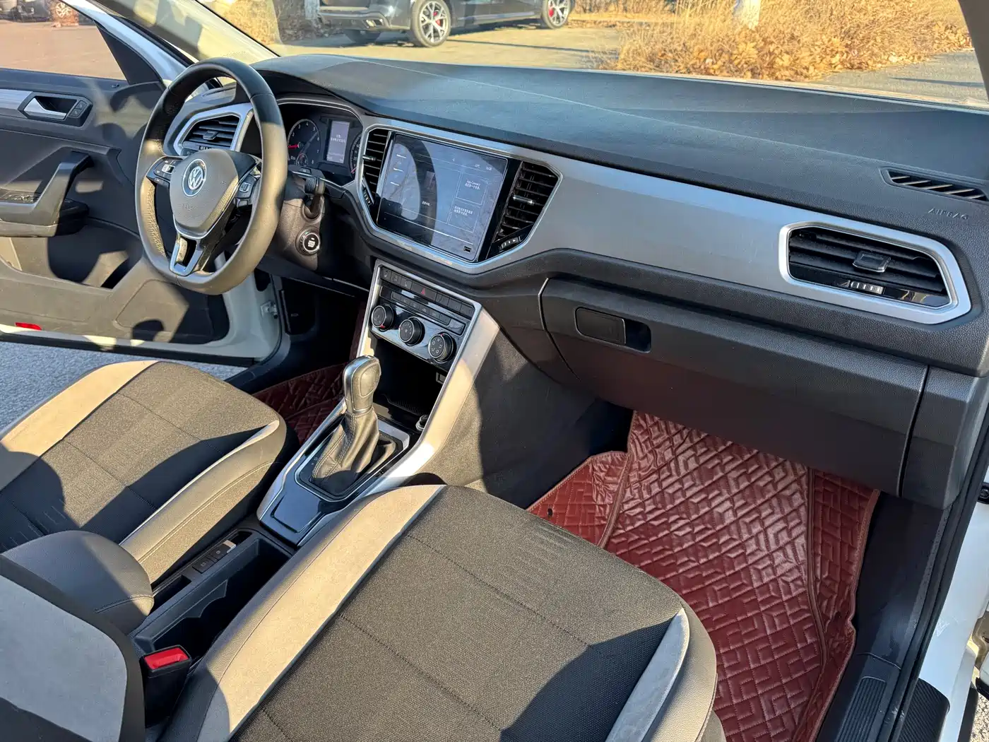 Volkswagen T-ROC 2020 280TSI DSG 2WD Progressive фото 30