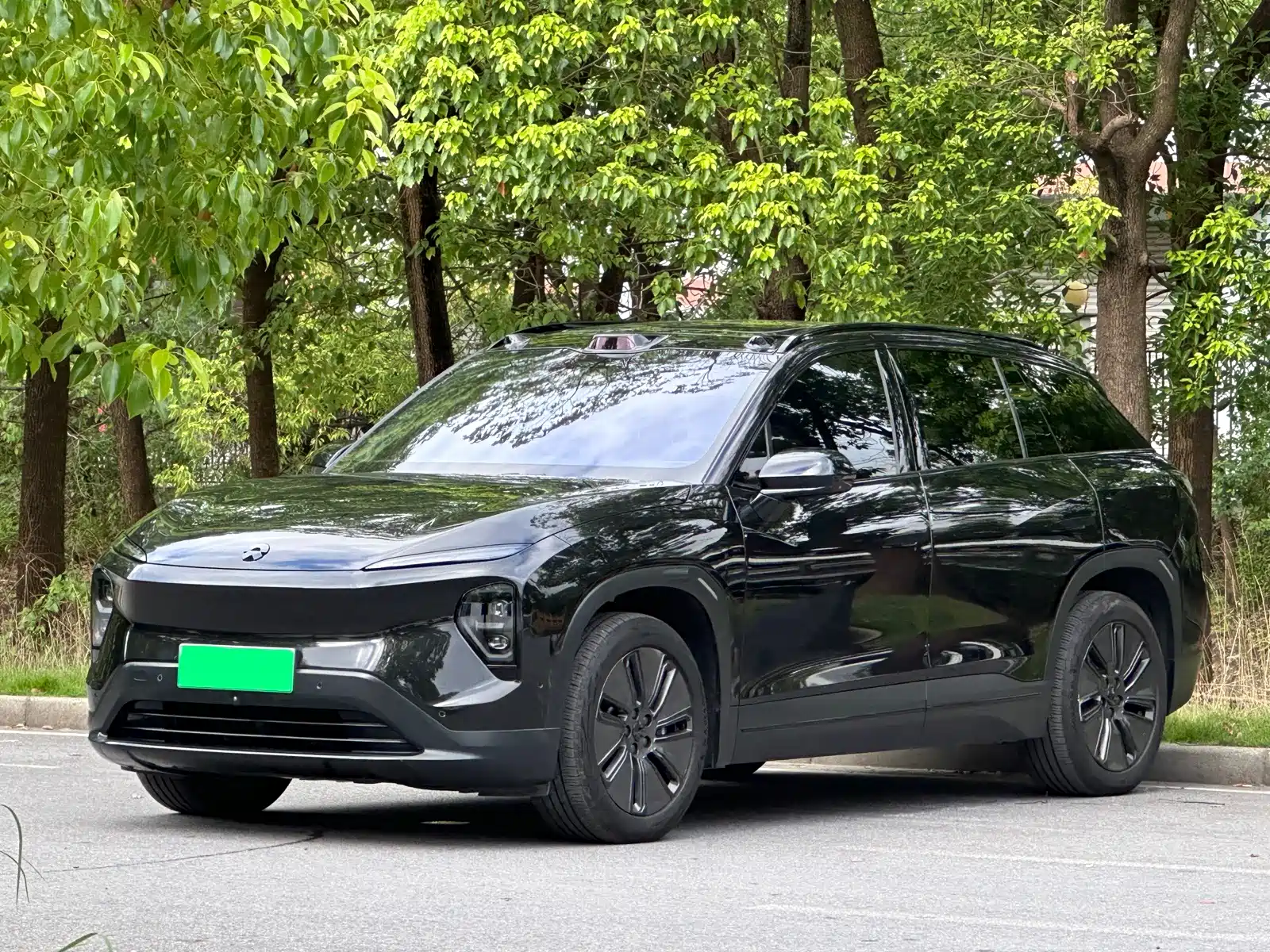 Фото 1 - NIO ES7
