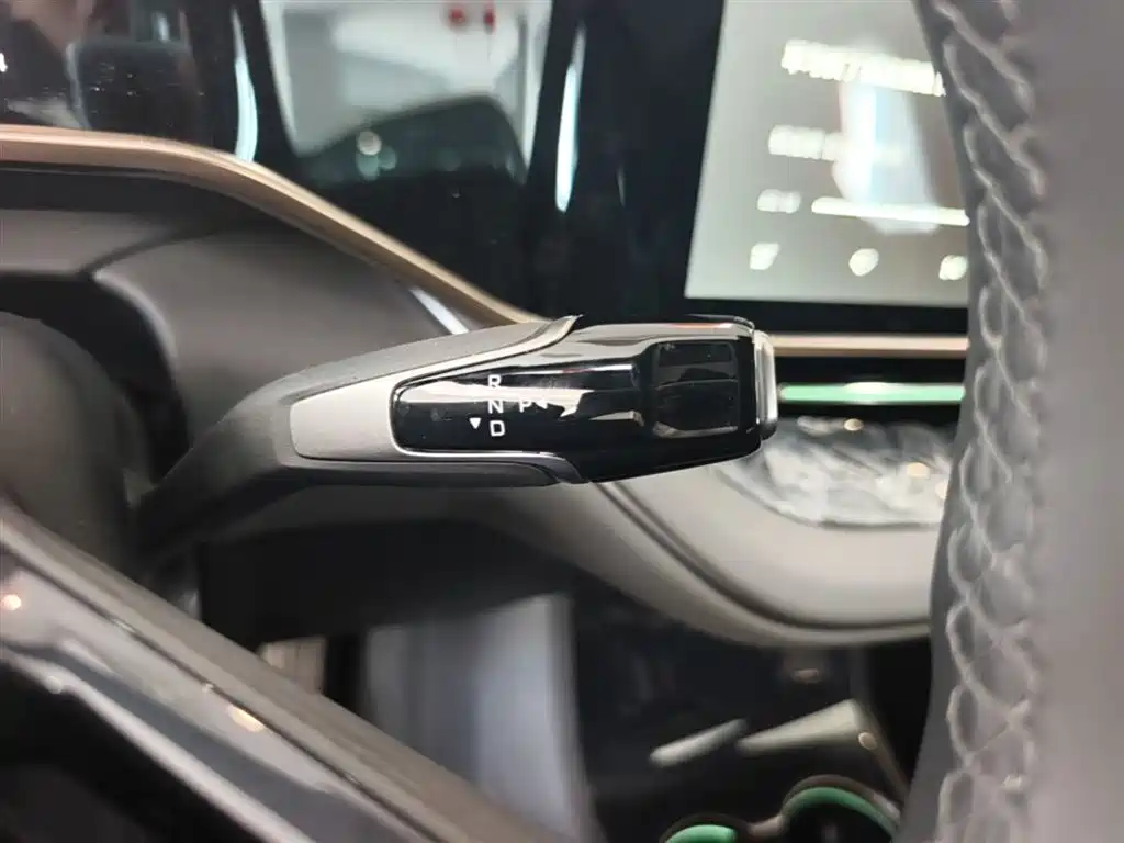 Hongqi EH7 2024 Model 760 Pro+ AWD фото 11