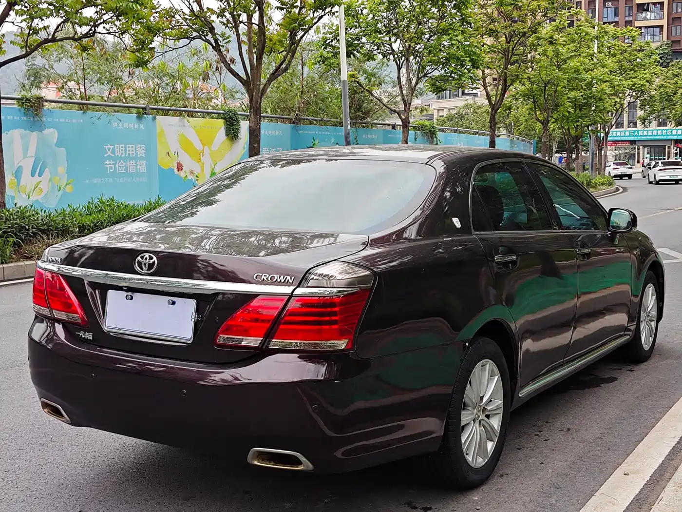 Toyota Crown 2012 2.5L Royal Leather Edition фото 17