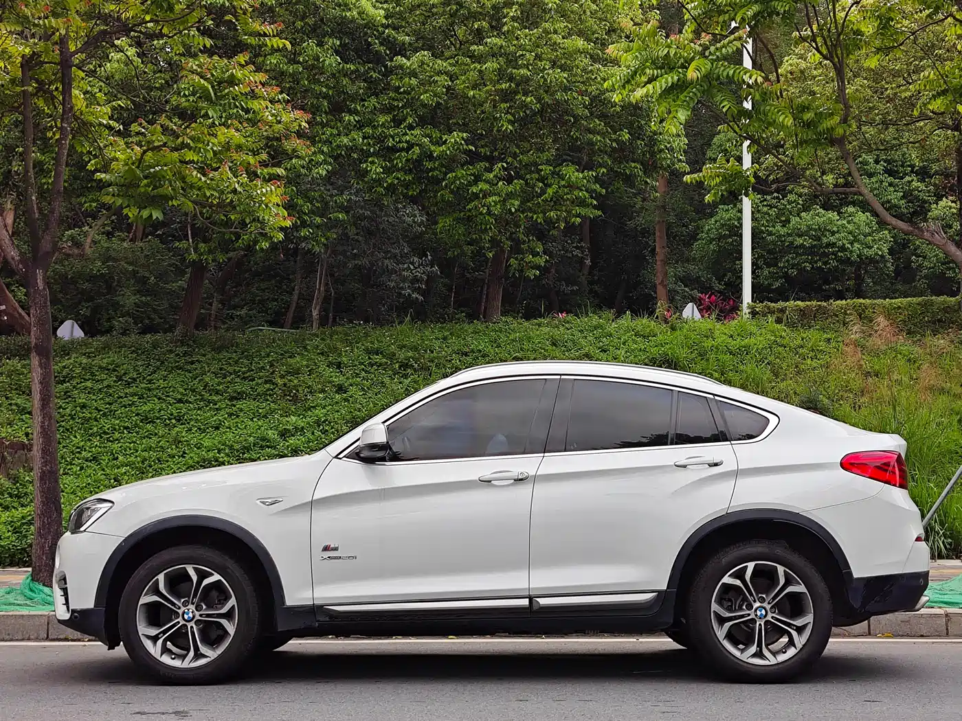 BMW X4 2014 xDrive20i X Design Package фото 4