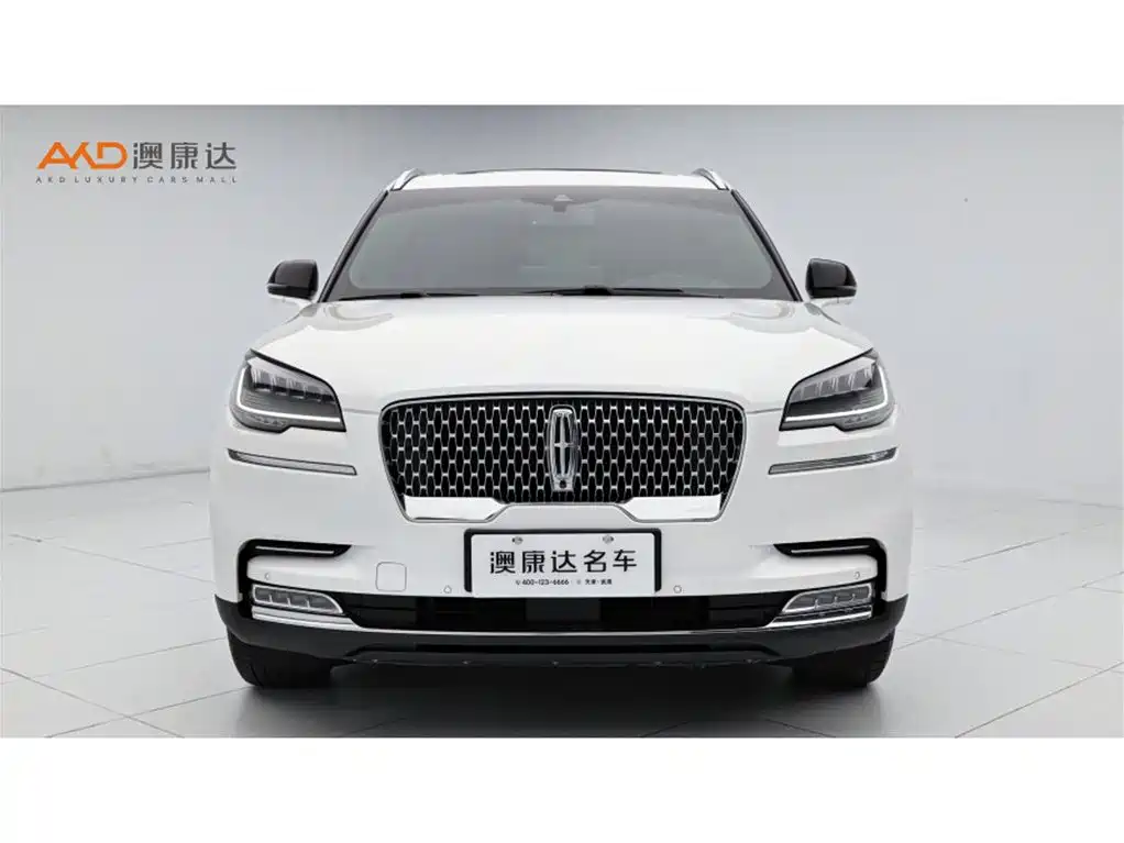 Lincoln Aviator 2023 3.0T V6 AWD Elegance Cruise Edition 6-Seater фото 2