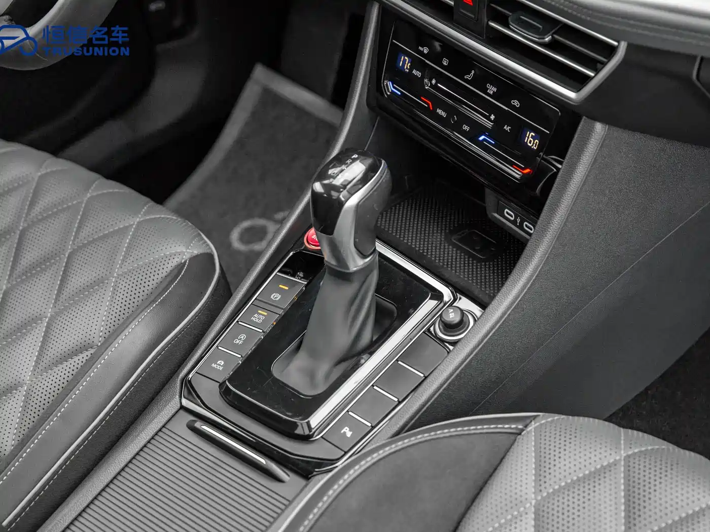 Volkswagen Sagitar 2023 300TSI DSG Excellence Edition фото 19