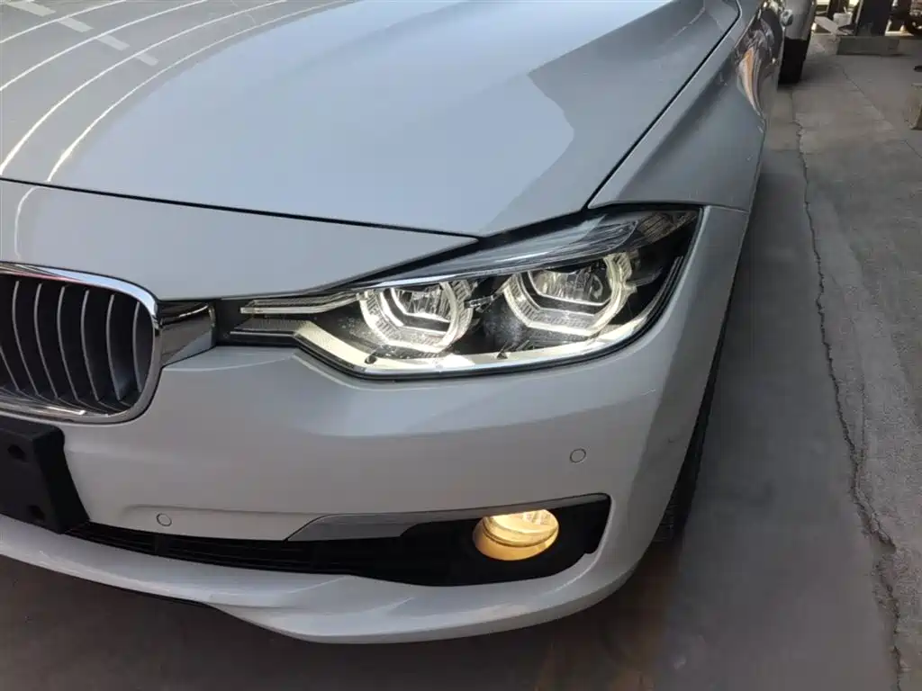 BMW 3 Series 2018 320Li Fashion Style фото 24