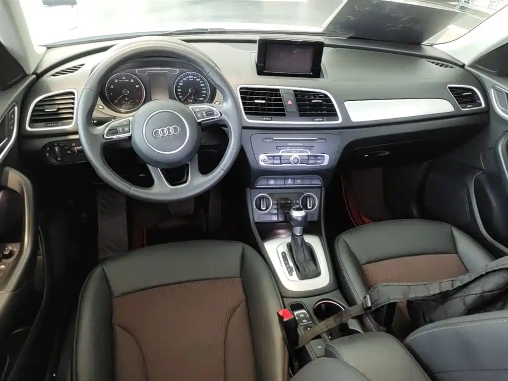 Audi Q3 2018 30th Anniversary Edition 30 TFSI Fashion фото 16