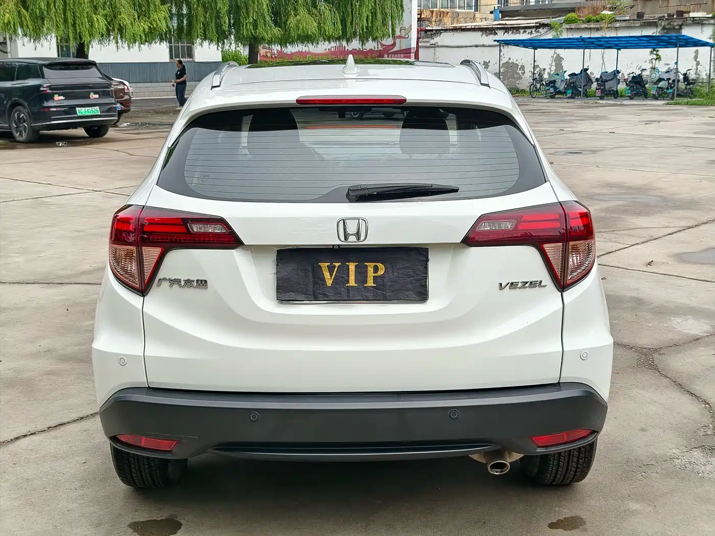 Honda Vezel 2015 2015 1.8L CVT FWD Luxury
