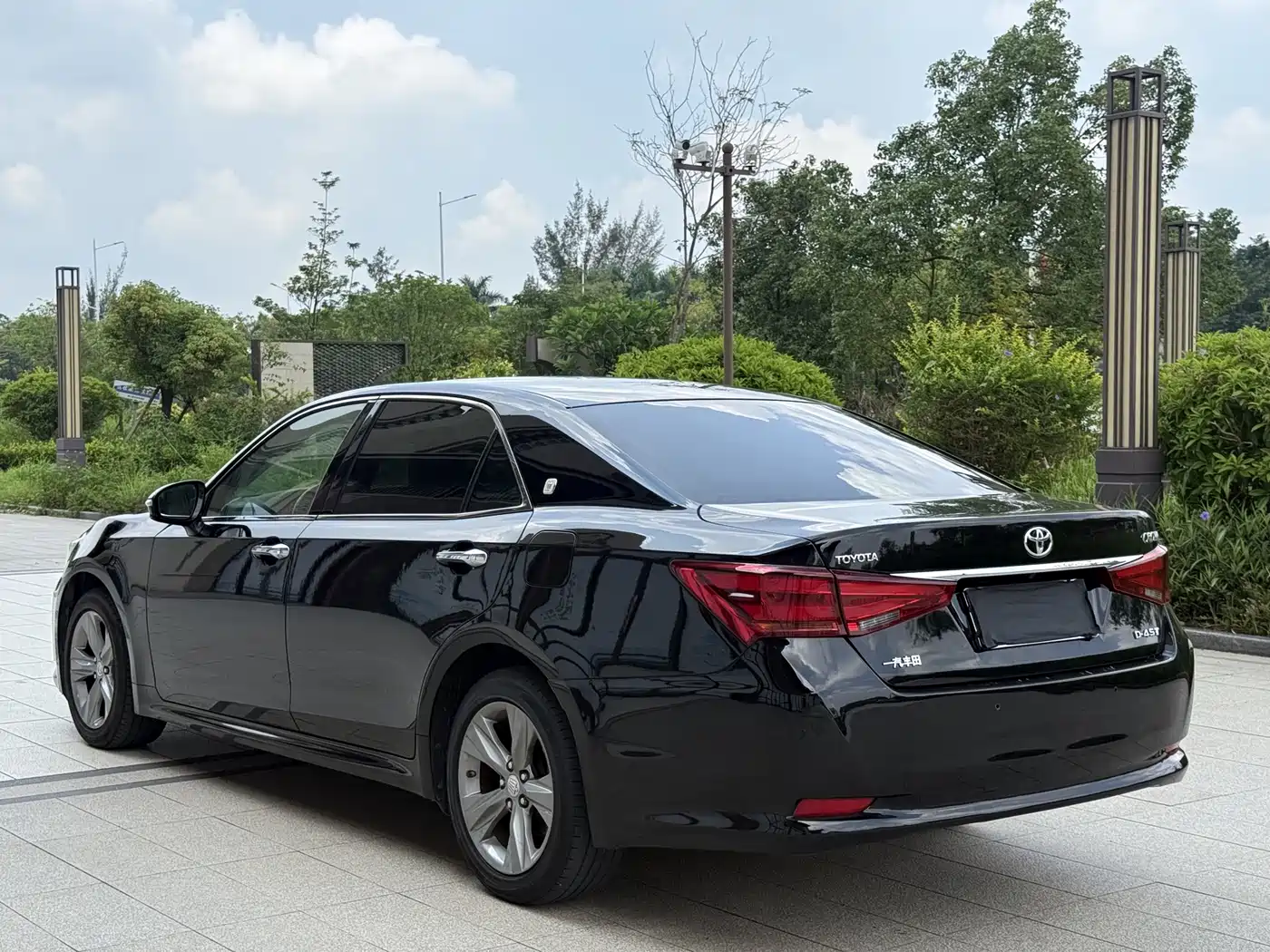 Toyota Crown 2015 2.0T Fashion фото 12