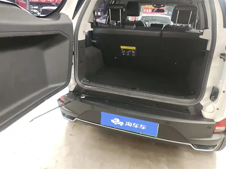 BYD Yuan New Energy 2019 EV360 Smart Connect Edition фото 4