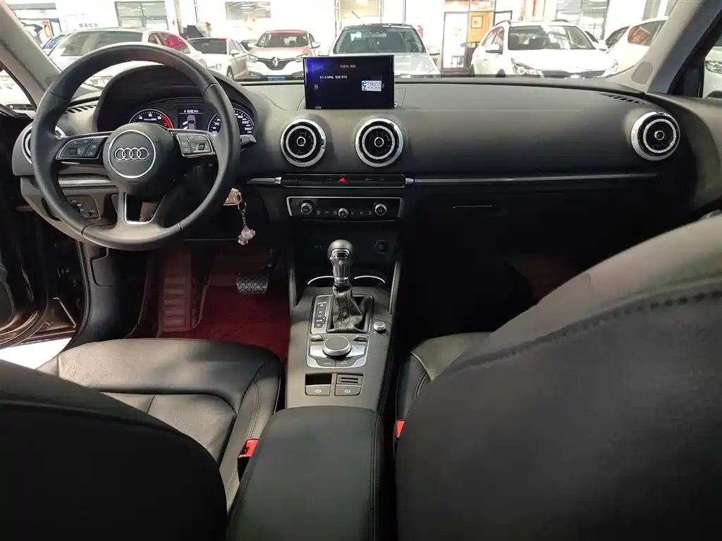Audi A3 2017 Sportback 40 TFSI Style фото 10