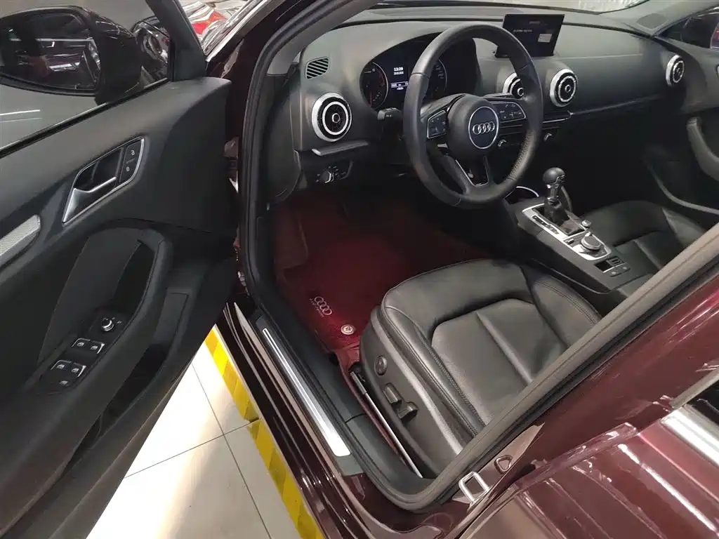 Audi A3 2017 Sportback 40 TFSI Style фото 16
