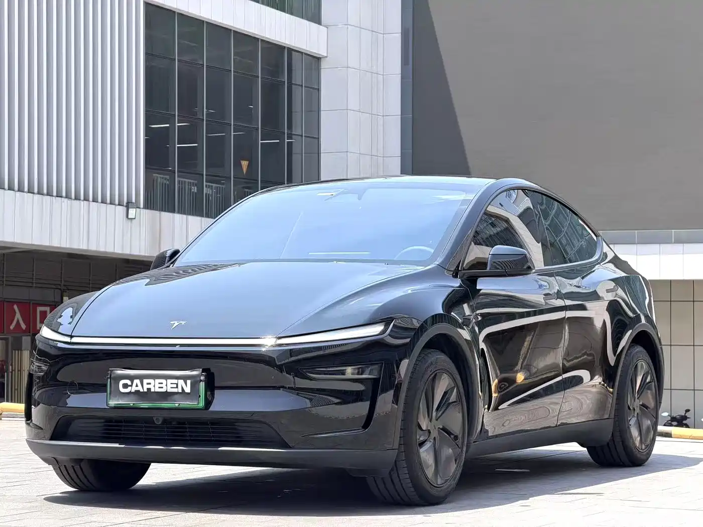 Tesla Model Y 2025 Rear-Wheel Drive