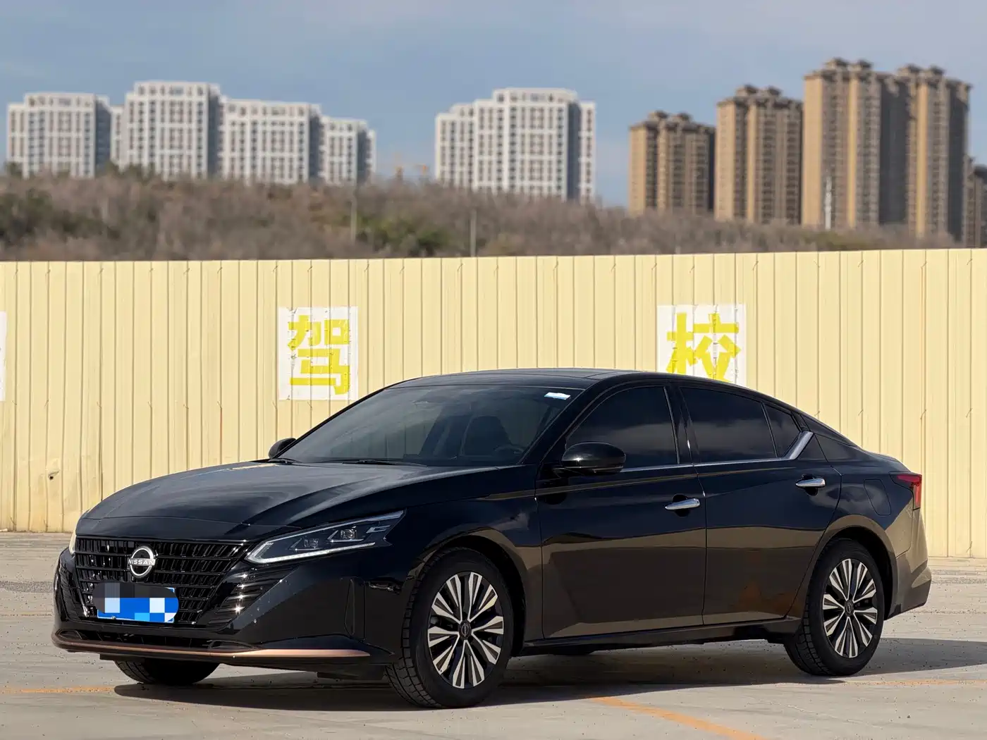 Nissan Teana 2025 2025 2.0L SV Black Gold Edition