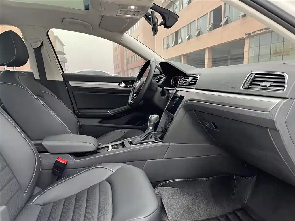 Volkswagen Lamando 2021 Facelift 280TSI DSG Comfort Edition фото 15