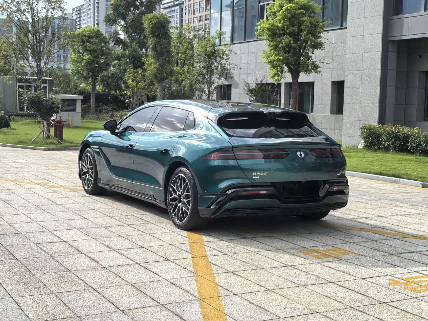 Denza Z9GT 2026 2026 Model Flash Charge Honor Edition