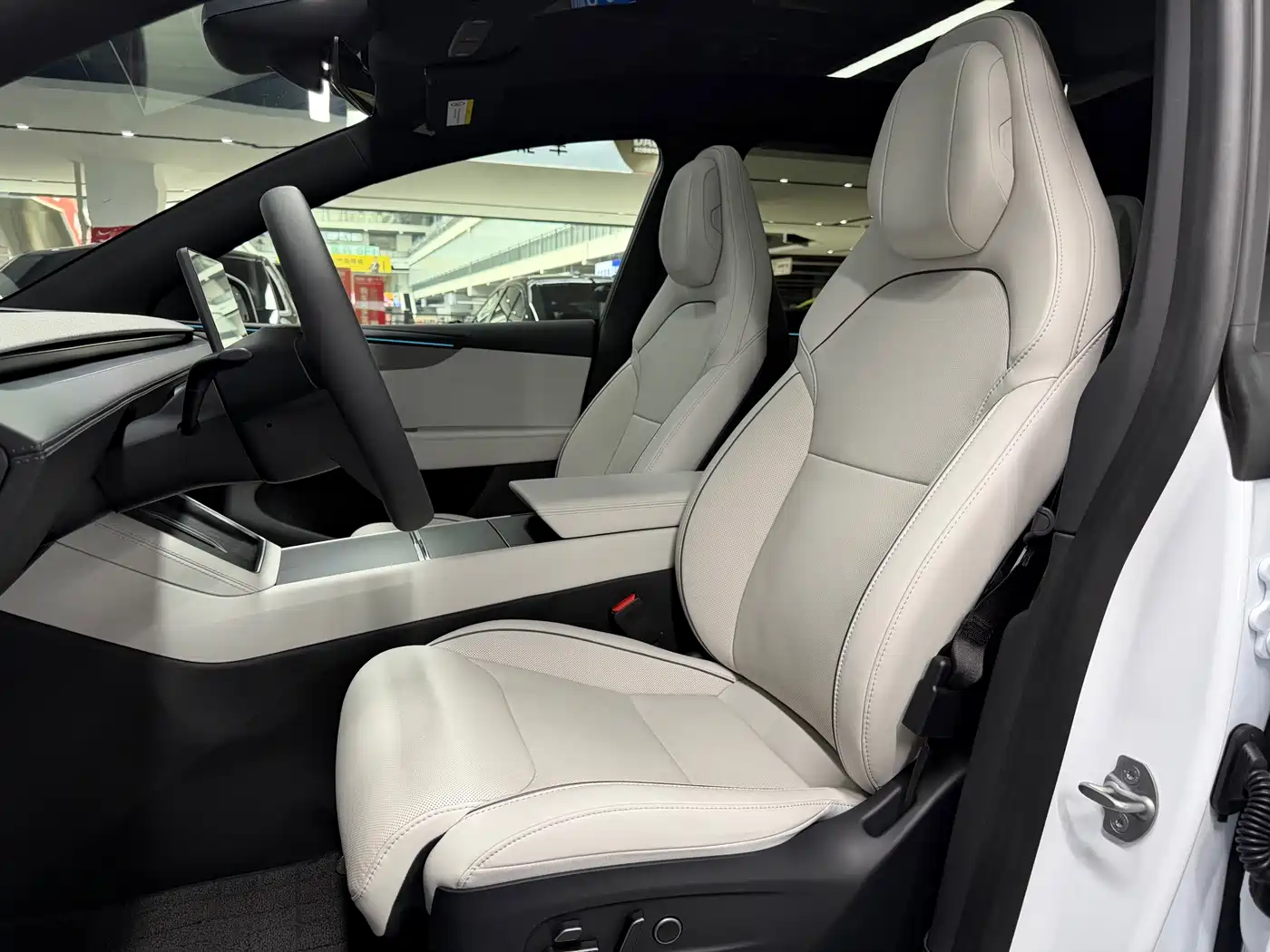 Tesla Model Y L 2026 2025 Facelift Long Range AWD