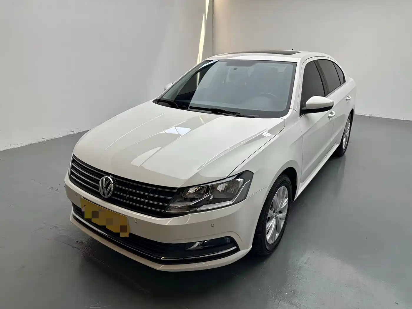 Volkswagen Lavida 2017 1.6L Manual Comfort Edition
