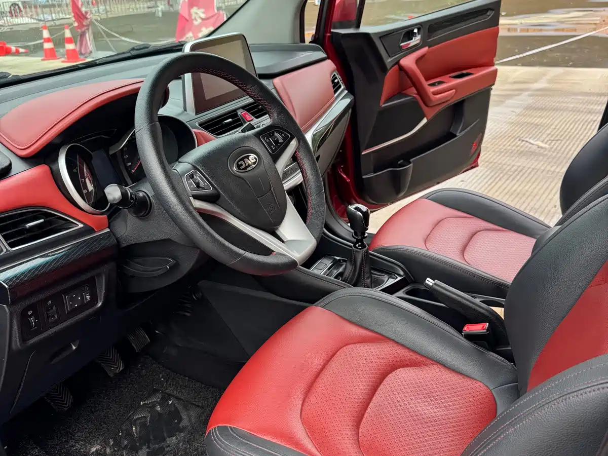 Фото 7 - JAC Motors Refine S3