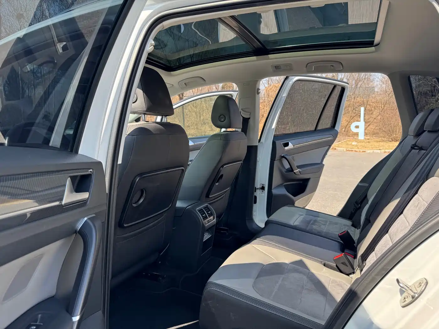 Volkswagen Golf Sportsvan 2019 280TSI Automatic Voyager China V фото 22