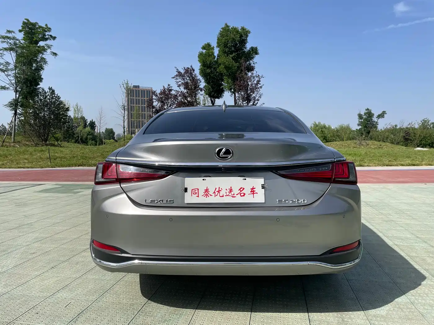 Lexus ES 2022 200 Excellence Edition фото 20