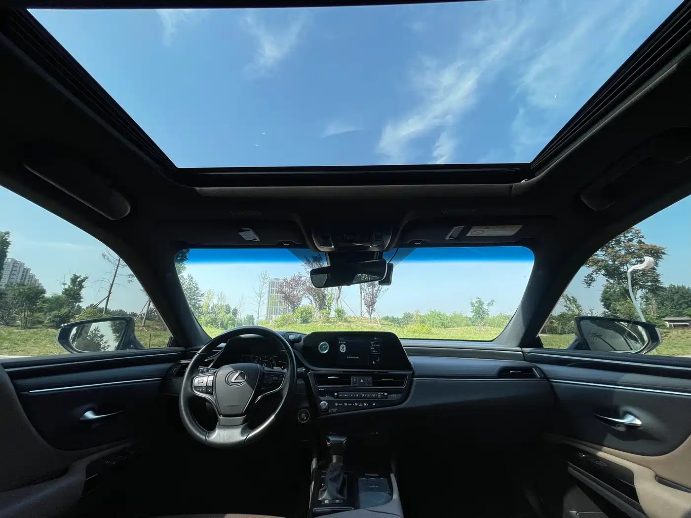 Lexus ES 2022 200 Excellence Edition фото 14
