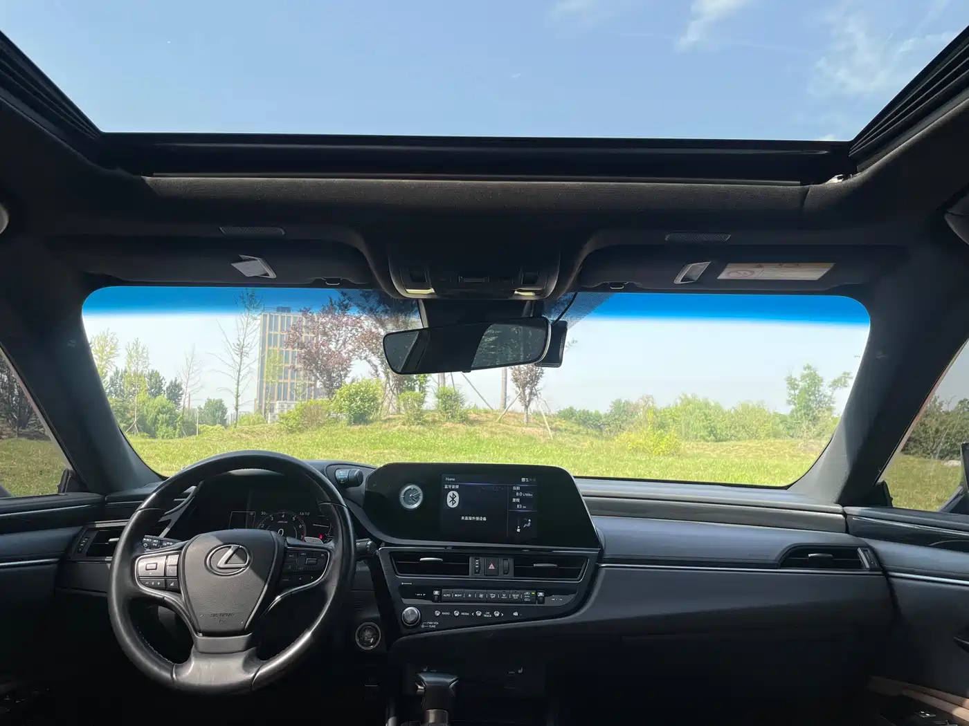 Lexus ES 2022 200 Excellence Edition фото 15