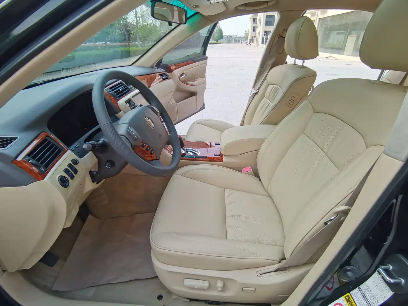 Toyota Crown 2011 2.5L Royal Leather Sunroof Special Edition фото 5