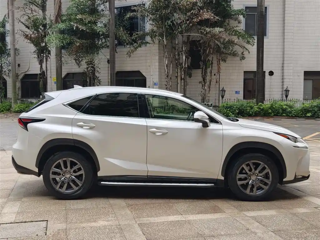 Lexus NX 2015 200t AWD F Sport фото 8