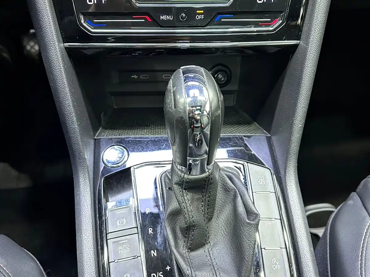 Volkswagen Tharu 2021 280TSI 2WD Luxury Plus фото 15