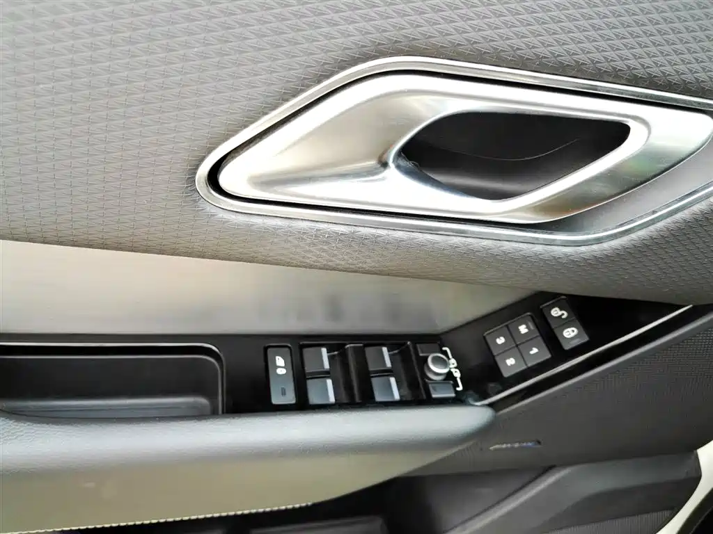 Land Rover Range Rover Velar 2020 P250 R-DYNAMIC S фото 9