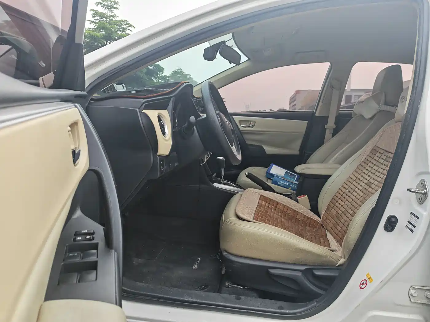 Toyota Corolla 2017 Facelift 1.2T S-CVT GL фото 4