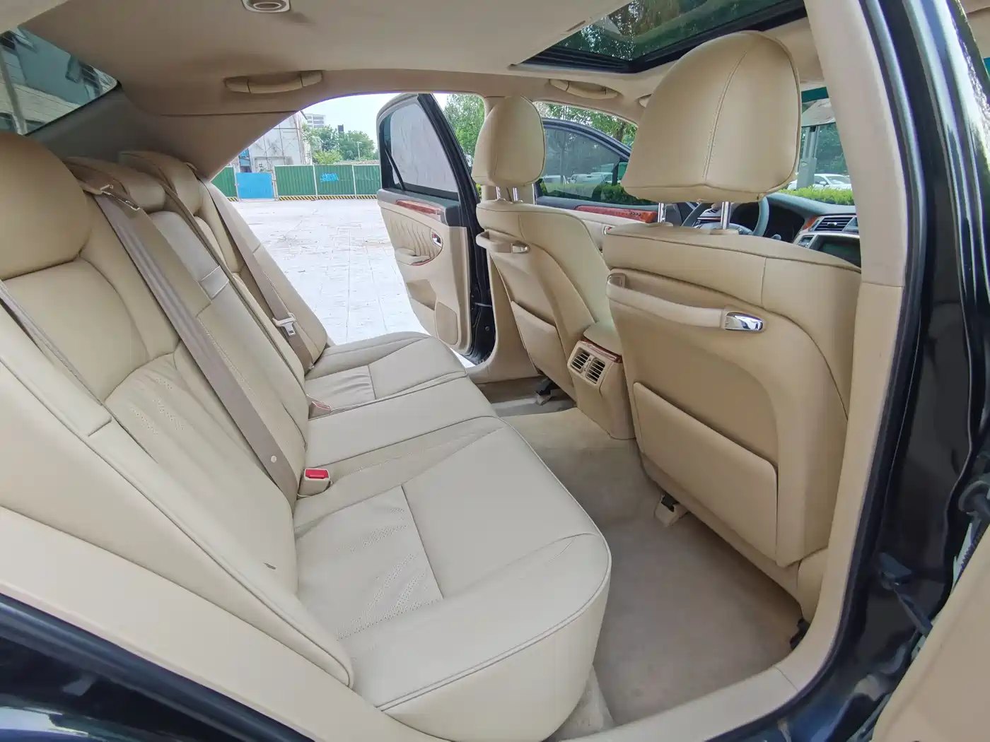 Toyota Crown 2011 2.5L Royal Leather Sunroof Special Edition фото 16