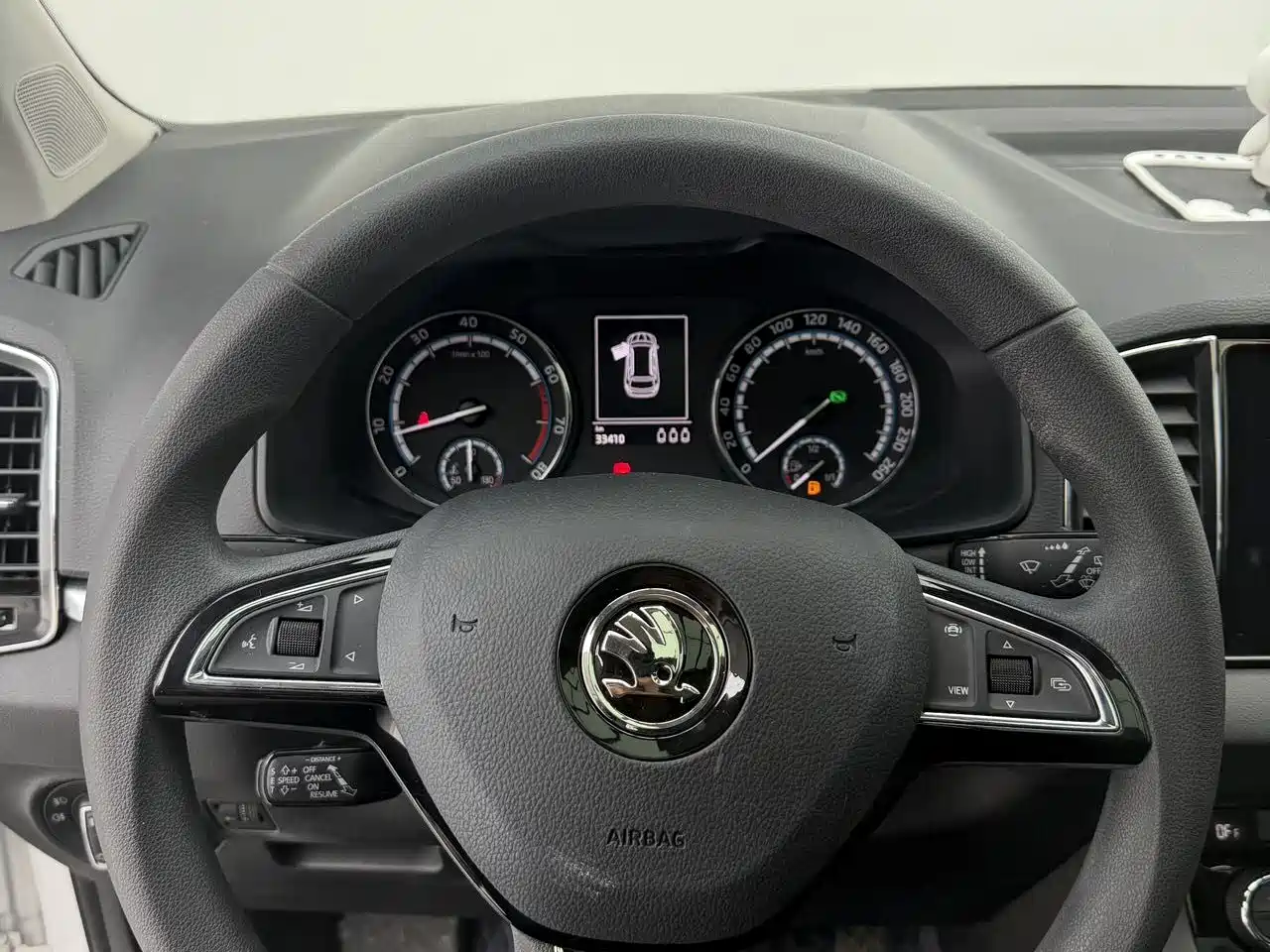Škoda Karoq 2021 TSI280 Luxury Edition фото 17