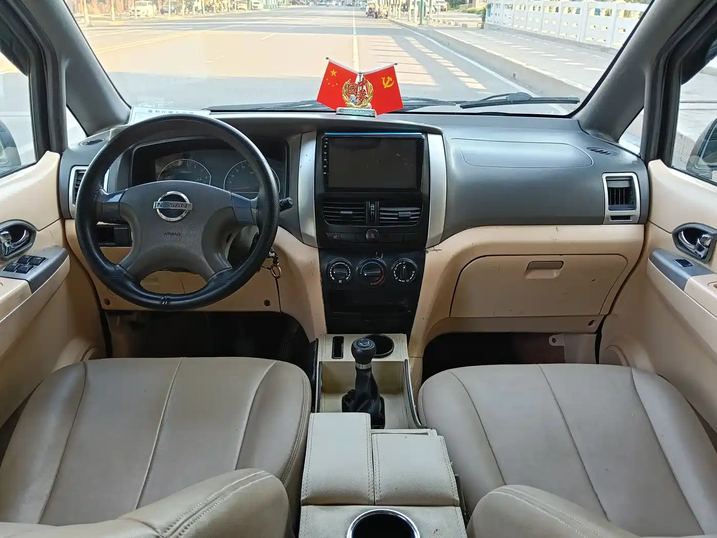 Dongfeng ZNA Shuaike 2011 2011 1.6L Manual Luxury 7-seater