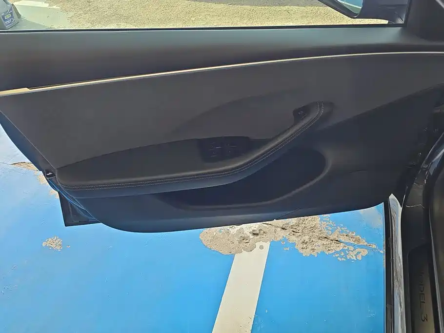 Фото 7 - Tesla Model 3