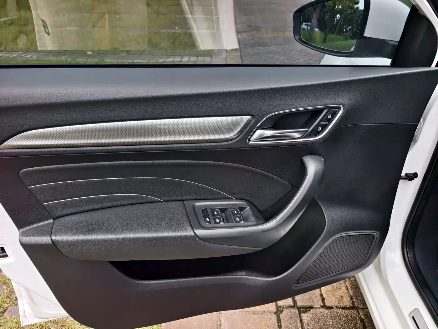 Roewe i6 2019 2019 PLUS 1.6L CVT 4G Connected Flagship Great Edition
