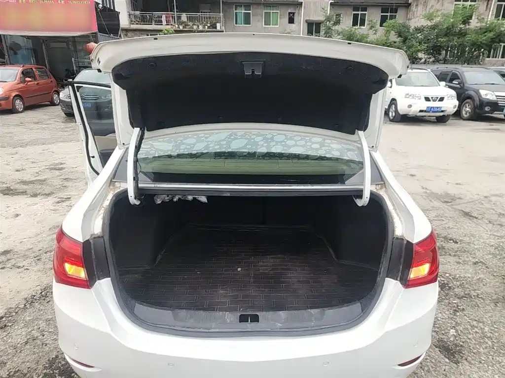 Buick Excelle 2016 15N Manual Elite фото 19