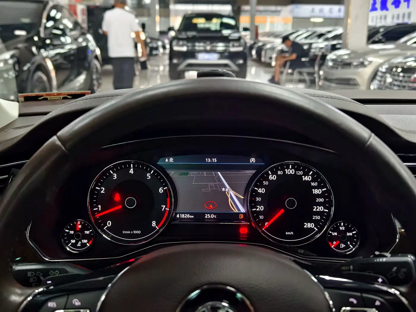 Фото 3 - Volkswagen Phideon