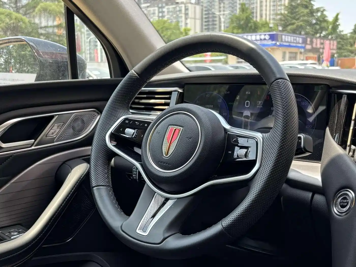 Hongqi HS7 PHEV 2024 2.0T PHEV 4WD Flagship Edition 6-seater фото 10