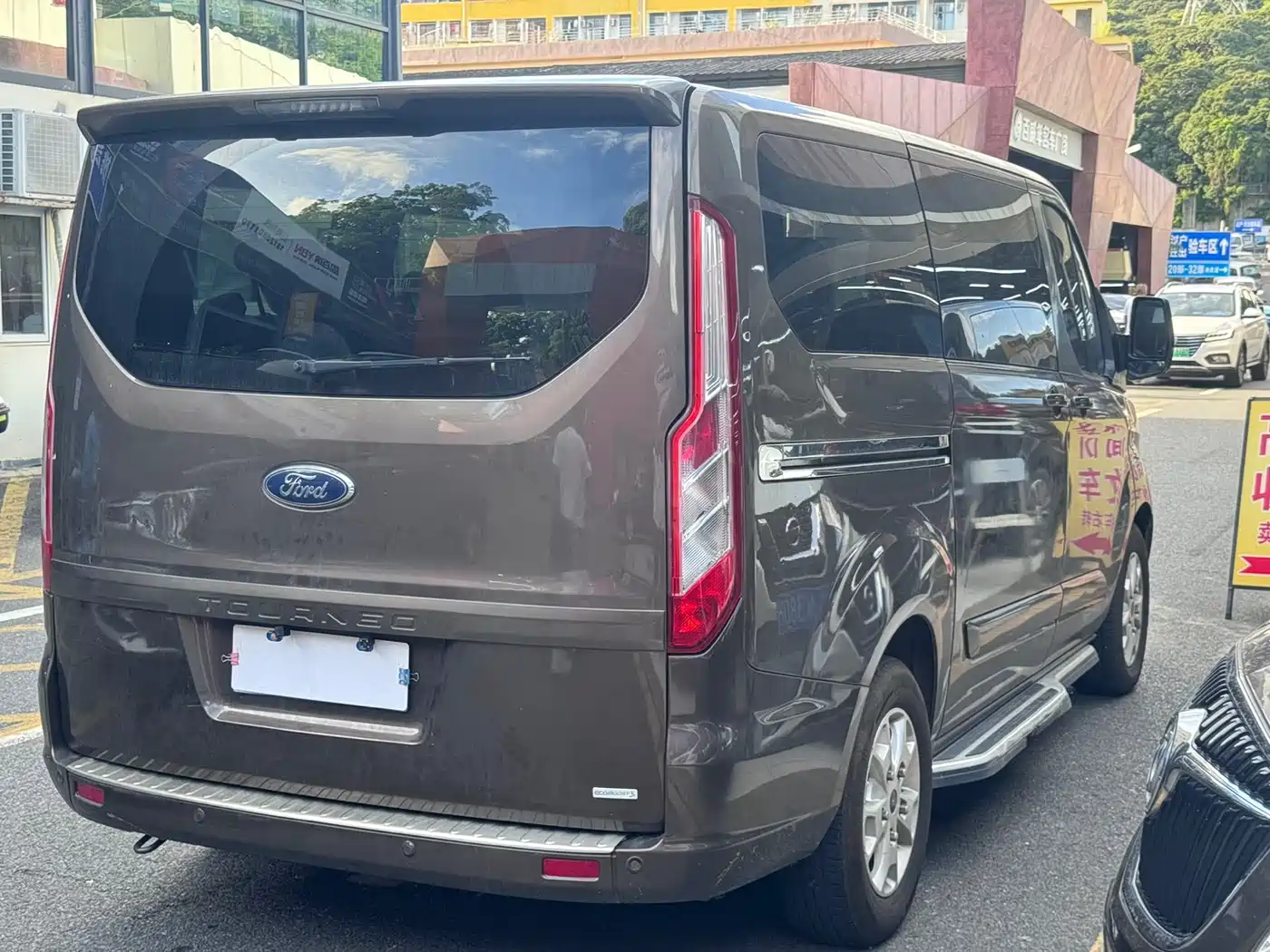 Ford Tourneo 2017 2.0T Automatic Smart Elite Edition фото 6
