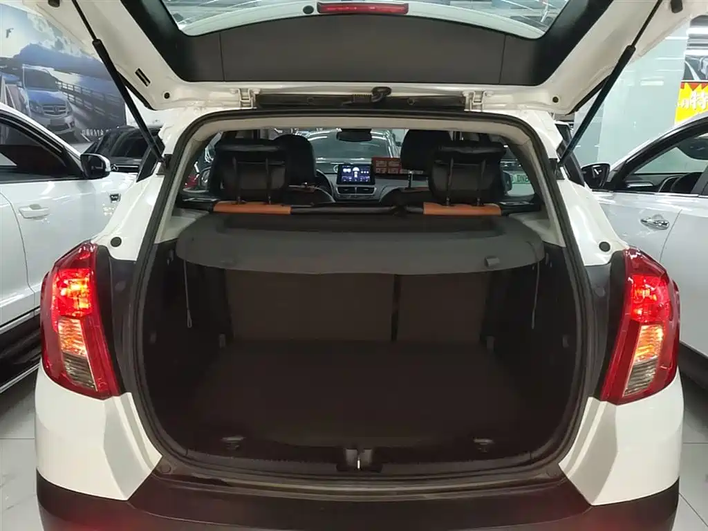 Buick Encore 2015 1.4T Automatic 2WD Urban Elite фото 19
